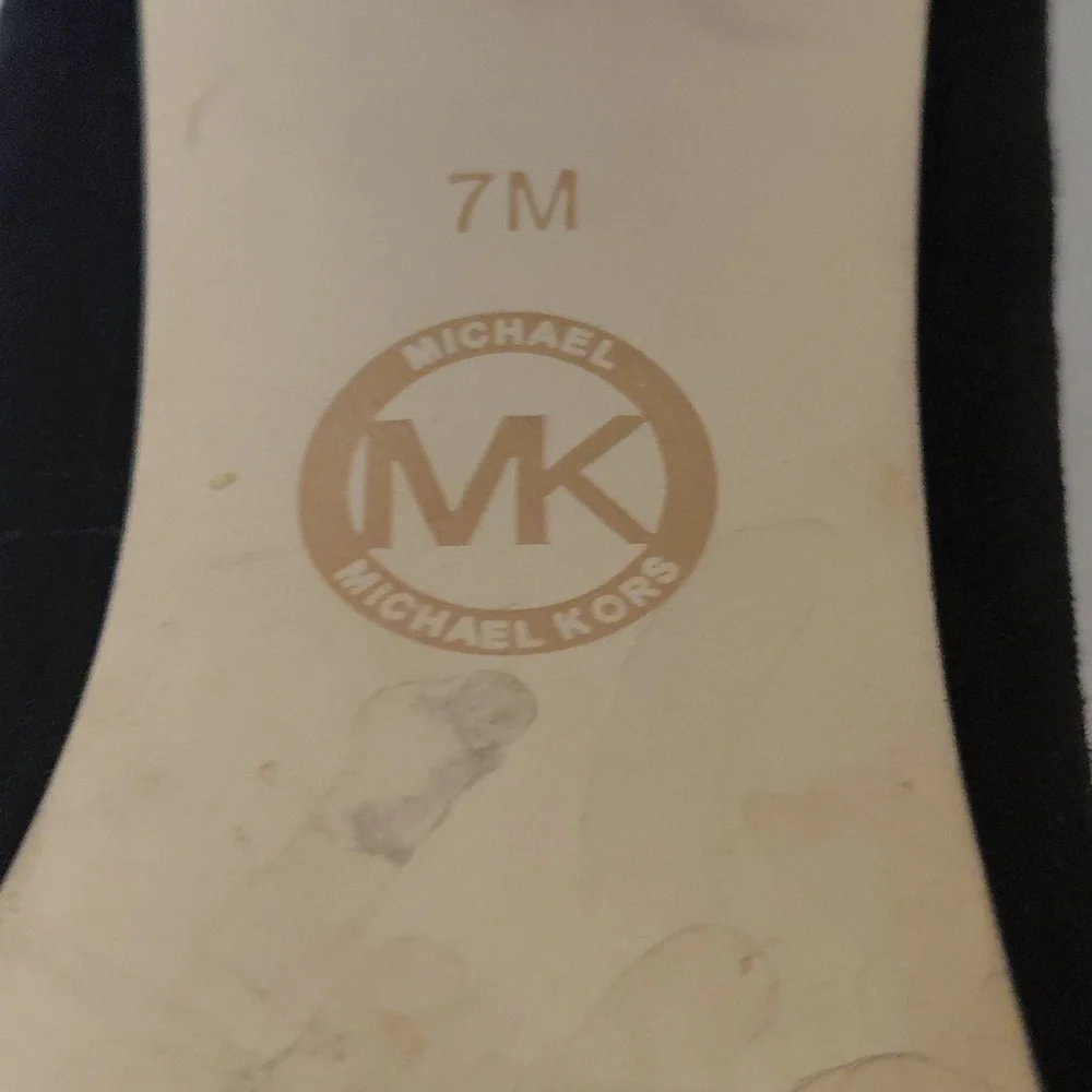 Michael Kors Liza Black Suede Block Heel Pumps Size 7 M - Picture 10 of 13